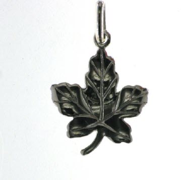 SILVER ETCHED MAPLE LEAF CHARM