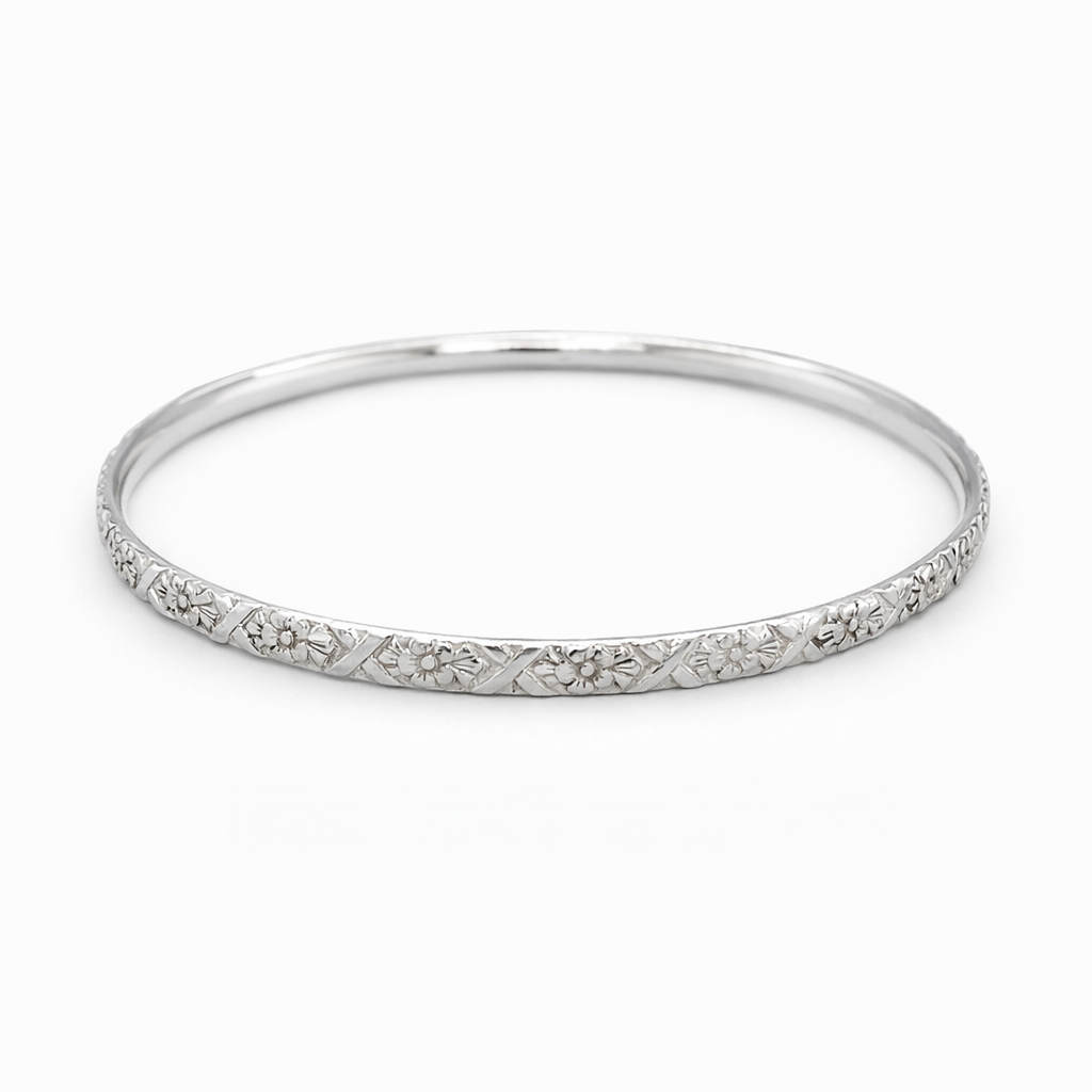 Silver flowers comfi-fit bangle
