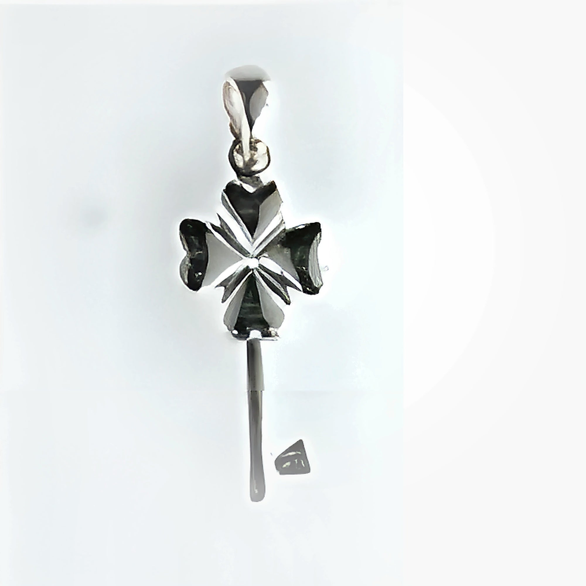 SILVER 4 LEAF CLOVER KEY PENDANT